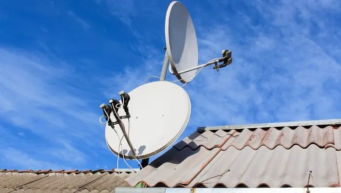 Antenne TNT sur toiture