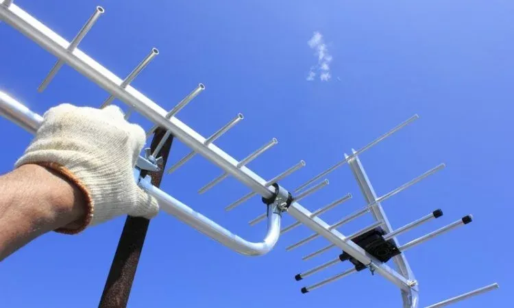 Réparation d'antenne télévision