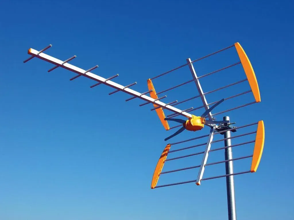 Installation d'antenne TV par un professionnel
